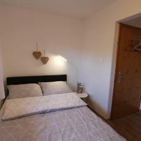 Haus Am Pool - Wohlfuhloase Apartment *